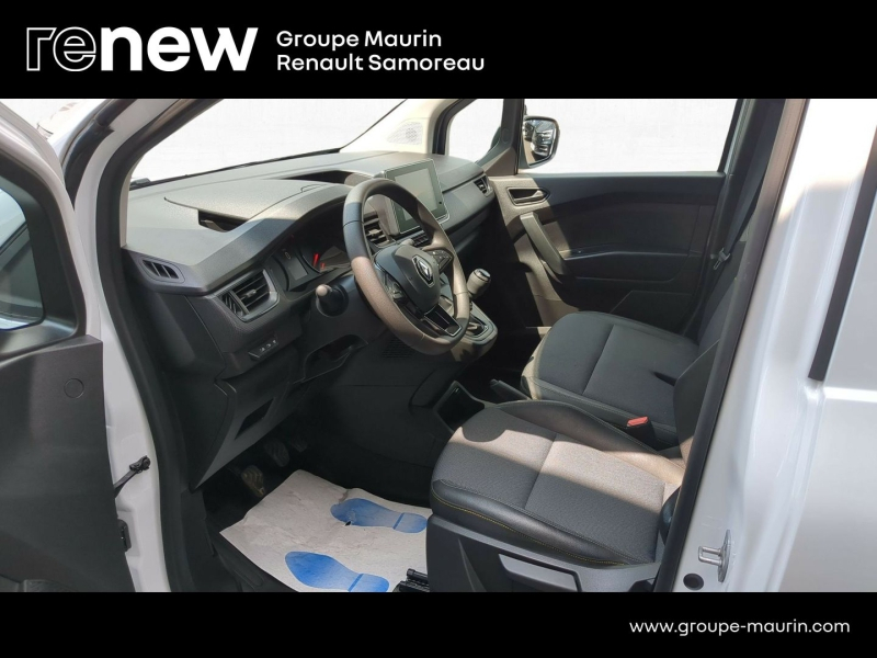 RENAULT Kangoo Van d’occasion à vendre à FONTAINEBLEAU chez DPL - GARAGE DU CENTRE (Photo 10)