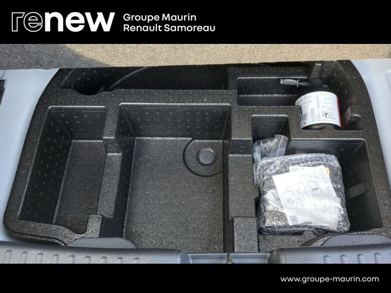 TOYOTA Yaris d’occasion à vendre à SAMOREAU chez DPL - GARAGE DU CENTRE (Photo 10)