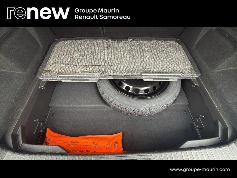 RENAULT  d’occasion à vendre à SAMOREAU chez DPL - GARAGE DU CENTRE (Photo 10)